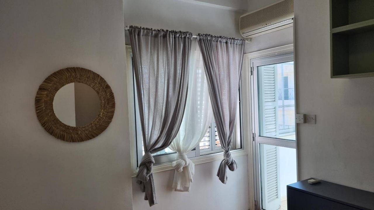 Stay Antique Apartment Larnaka Exterior foto